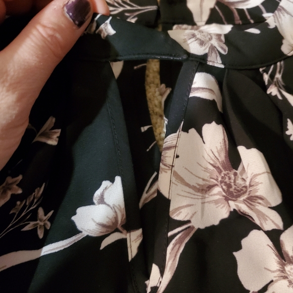 Maurices Black and Off White Blouse - Picture 8 of 11